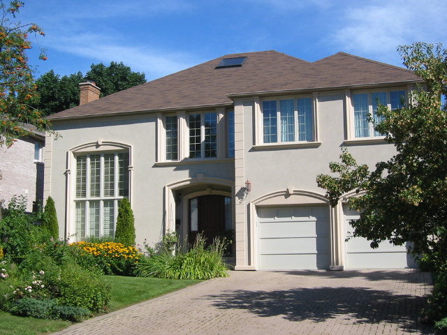 Aldershot Crescent 2, North York, Toronto